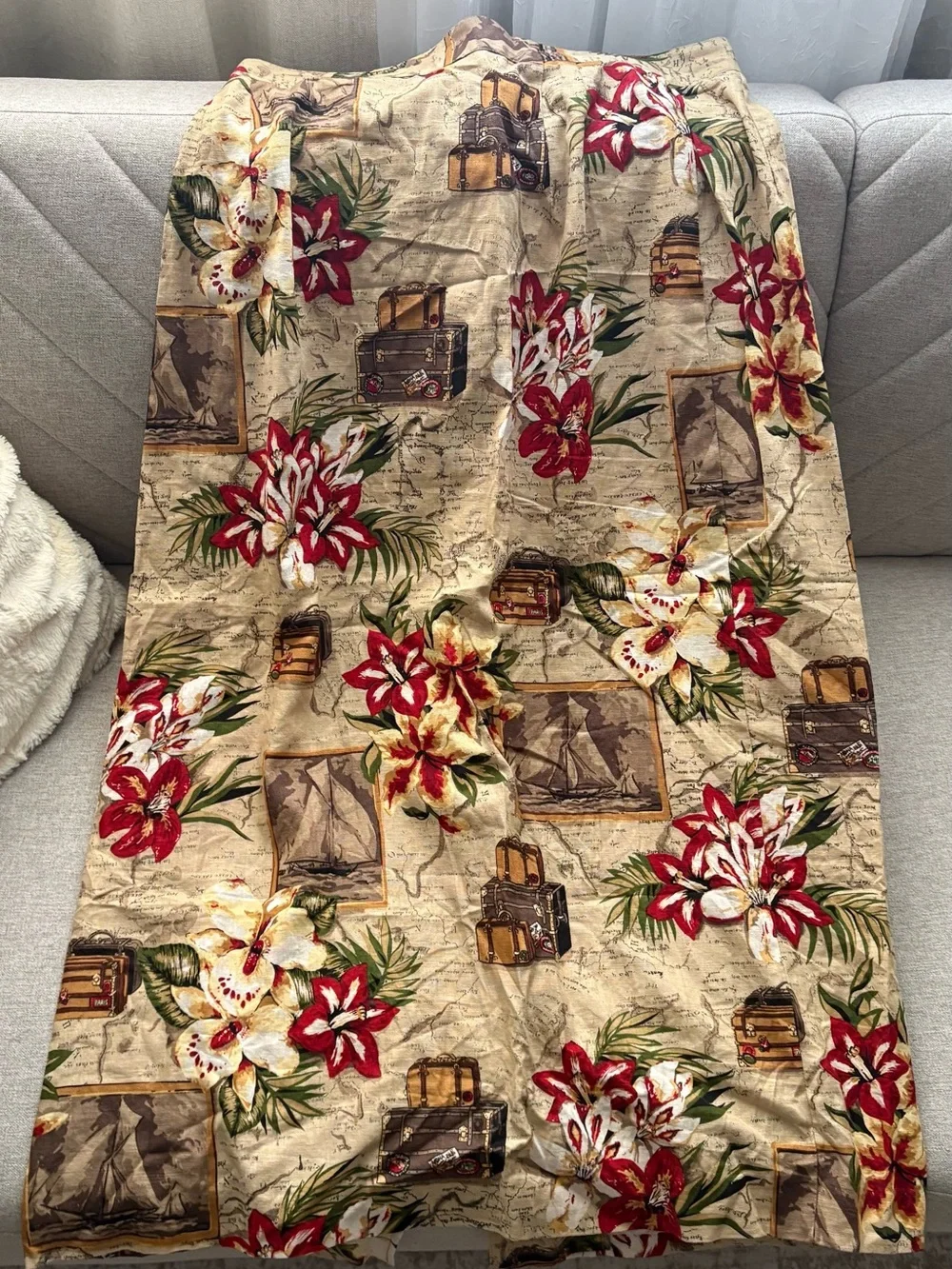 Floral Travel-Print Maxi Skirt in Beige and Red